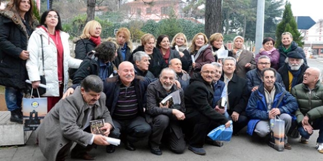 Sınıf arkadaşları 47 yıl sonra buluştu