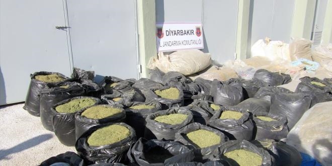 Diyarbakır'da narkoterör operasyonu