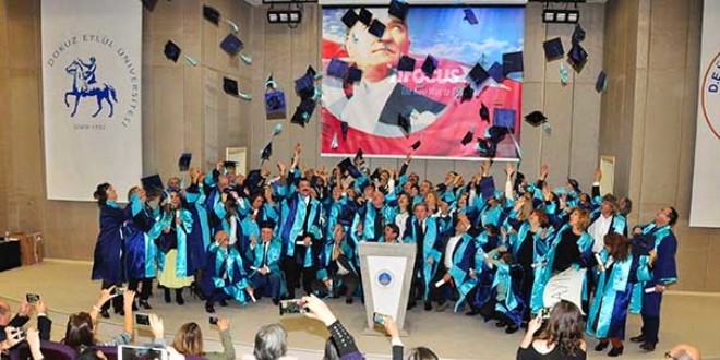 Mezun olduktan 31 yıl sonra kep attılar