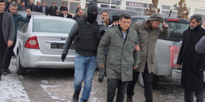 Muradiye Belediye Başkanı gözaltına alındı