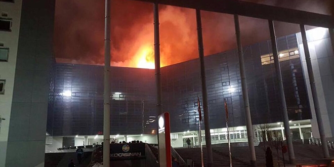 Kayseri'de belediye binas�nda yang�n ��kt�