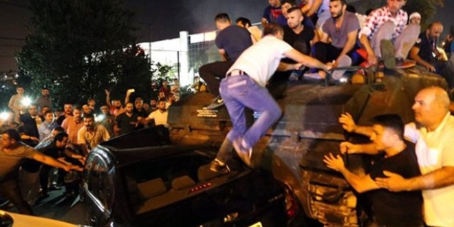 'Devlet yatıp kalkıp bu millete dua etmeli'