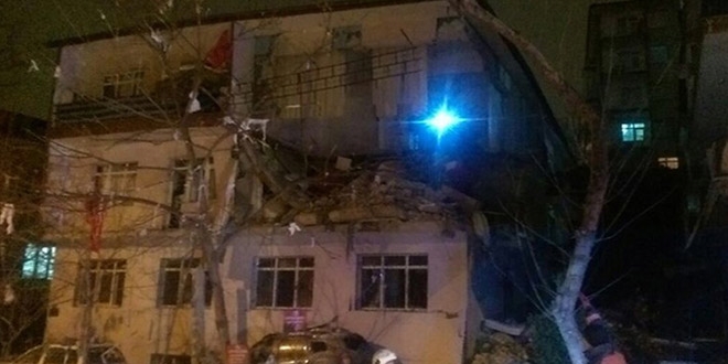 Ankara'da patlama: 1 bina yıkıldı