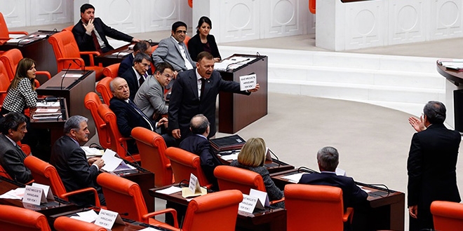 CHP'nin 'sınavlardaki usulsüzlük' önerisi kabul edilmedi