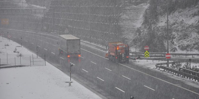 Bolu Da��'nda kar ya���� ba�lad�