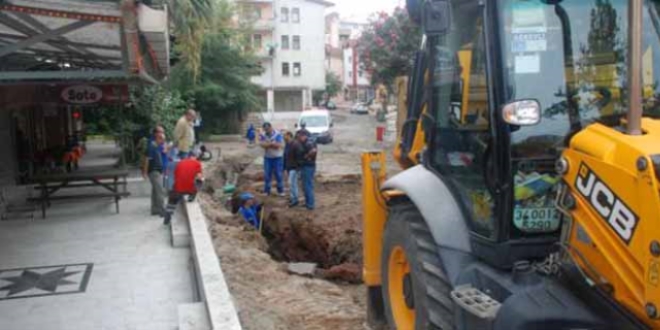 Bolu'da altyapı çalışmasında doğalgaz borusu patladı