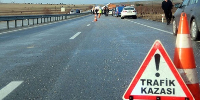 Gaziantep'te tır devrildi: 1 ölü, 3 yaralı