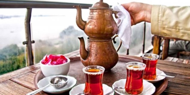 Arap turistlerin 'Türk çayı'na ilgisi ihracatı da artırdı