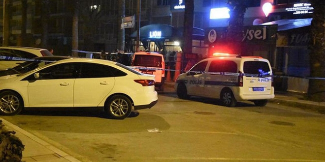 İzmir'de silahlı saldırı: 2 yaralı
