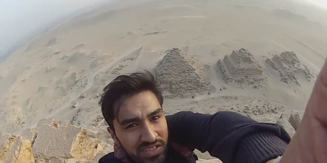 M�s�r'da piramidinin zirvesine ��kan T�rk ��renci g�zalt�na al�nd�