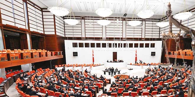 Cumhurbaşkanlığı sisteminde diktatörlüğe imkan yok