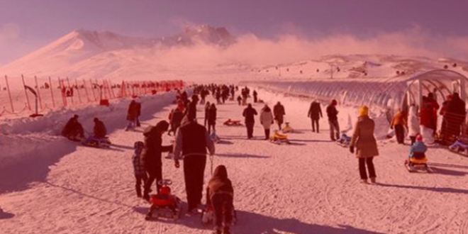 Erciyes Da'nda yaralanan gen kayak hayatn kaybetti