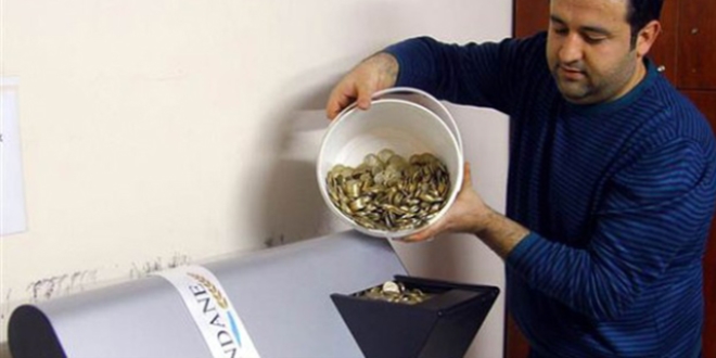 Fırıncılardan sahte metal para isyanı