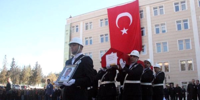 Kazada ölen polis memuru için tören düzenlendi