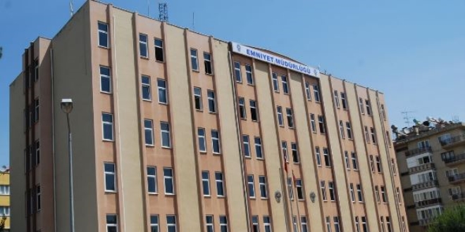 Aydın'da 5 komiser yardımcısı ile 1 polis açığa alındı