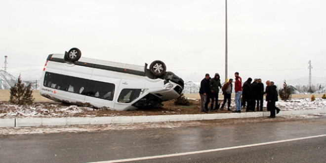 Elazığ'da iki ayrı trafik kazası: 1 ölü, 9 yaralı