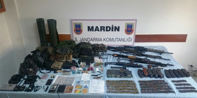 Nusaybin'de sığınakta silah ve mühimmat ele geçirildi
