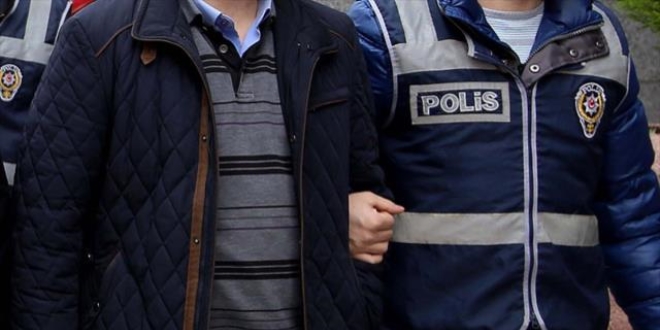 Trabzon'da 3 avukat ile bir albay tutukland