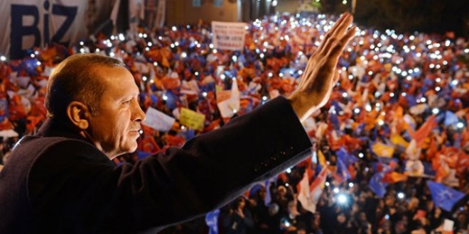 Anayasa için çifte kampanya