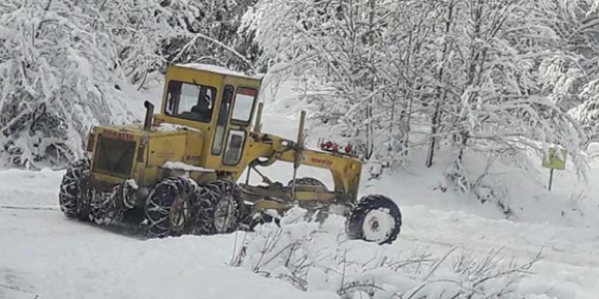 Elazığ'da 383 köy yolu ulaşıma kapandı