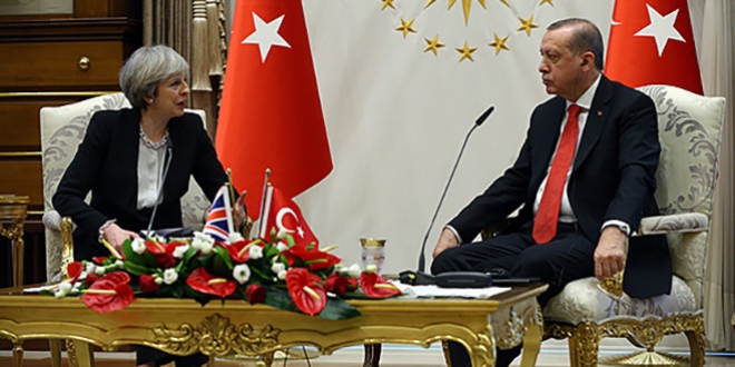 'İngiltere'nin Türkiye'deki yatırımları bizleri mutlu edecektir'