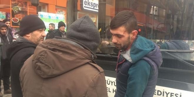 Bursa'da otob�s �of�r�ne, 'yol vermedin' daya��