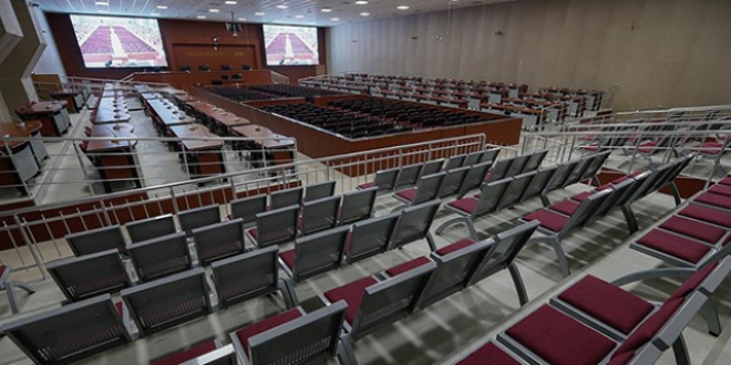 İzmir'de 270 sanıklı FETÖ davası başlıyor