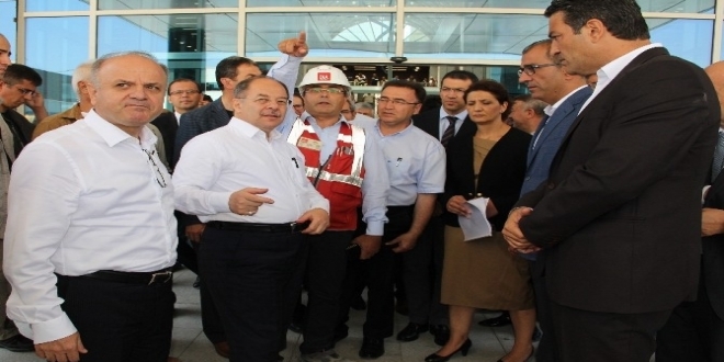 İki Bakan, Mersin Şehir Hastanesi'nde incelemelerde bulundu