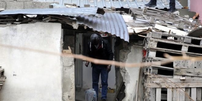 Avukatın çantasını çaldı, polisten kaçamadı