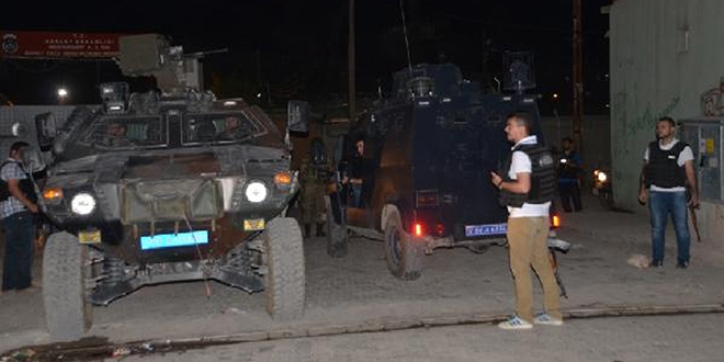 Ağrı'da Cezaevine el yapımı patlayıcı atıldı