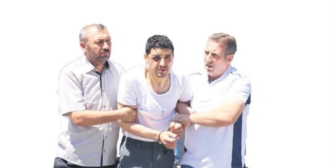 Darbeci hain it dalaşı ile indirildi