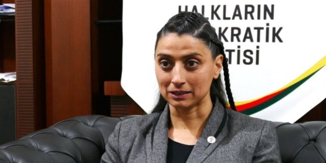 HDP'li vekil Feleknas Uca hakkında zorla getirme kararı