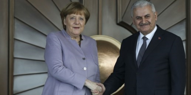 Yıldırım-Merkel görüşmesi sona erdi