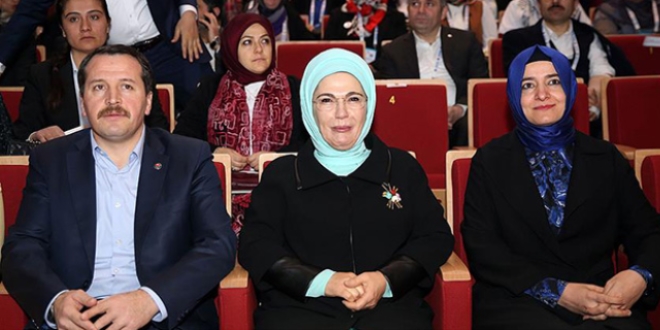 Bakan Kaya: Sandıklardan güçlü bir çoğunlukla 'evet' çıkacak