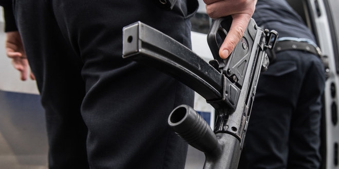 İstanbul'da polise silahlı saldırı