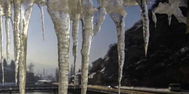 En düşük hava sıcaklığı eksi 28 derece ile Ağrı'da ölçüldü