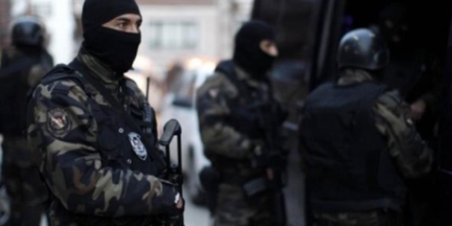 500 polisin katıldığı operasyonda 25 kişi gözaltına alındı