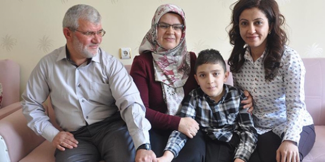 ��retmeninin 'kar tanesi', ailesinin 'umudu'