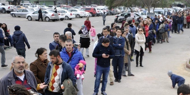 Antalya'da teleferik kuyruğu