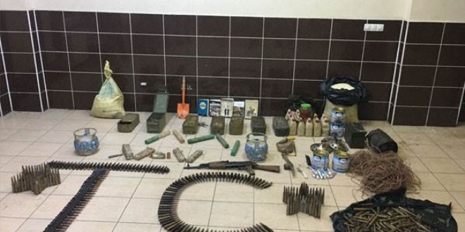 Hakkari'de PKK'ya ait silah ve mühimmat bulundu