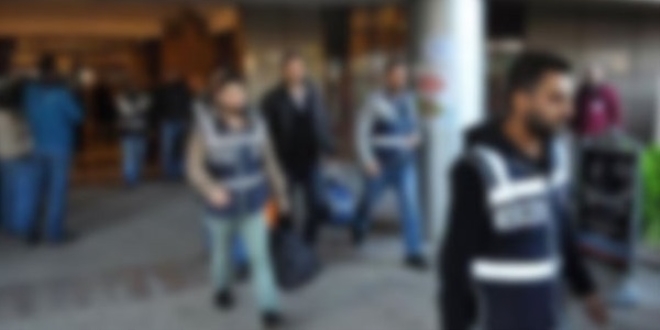 Çoğu 'ByLock' kullanıcısı 40 kamu görevlisi tutuklandı