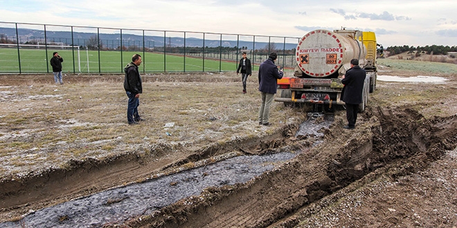 Asit s�zd�ran tankerin sahibine 630 bin lira para cezas�