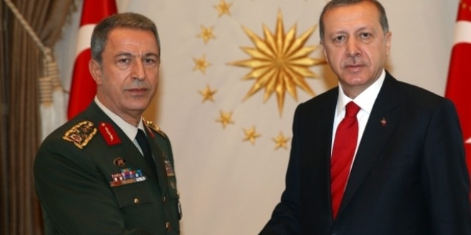 Erdoan, Genelkurmay Bakan Orgeneral Akar' kabul etti