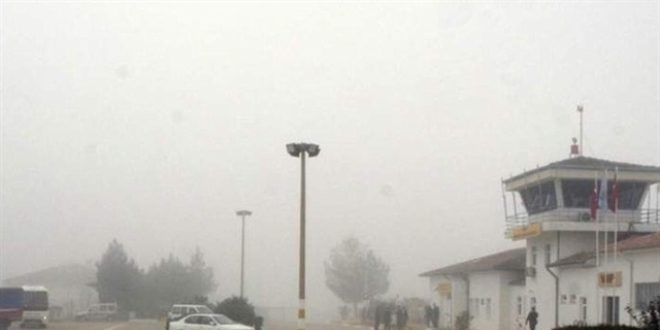 Siirt'te hava ulaşımına sis engeli