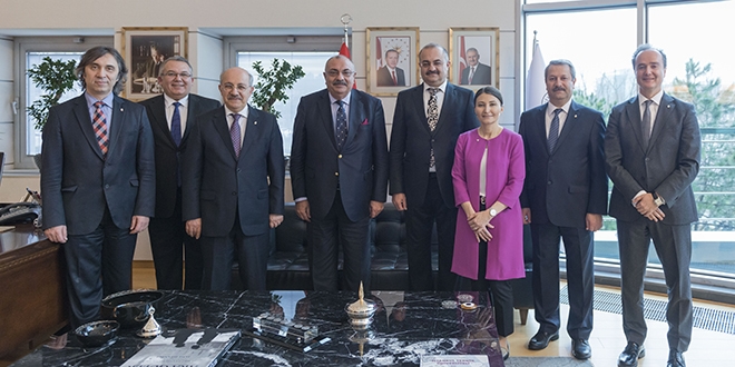 Başbakan Yardımcısı Türkeş, İTÜ'yü ziyaret etti