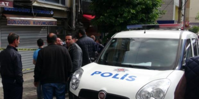 Motosiklet hırsızını internet ilanından yakalattı