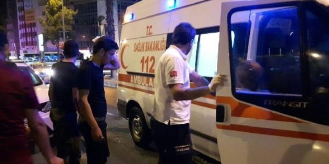 anlurfa'da bir grup yaral tayan ambulansa saldrd