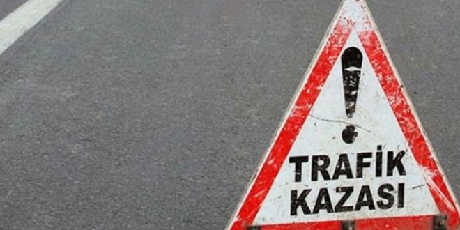 Cenaze yolunda kaza: 3 ölü 1 yaralı