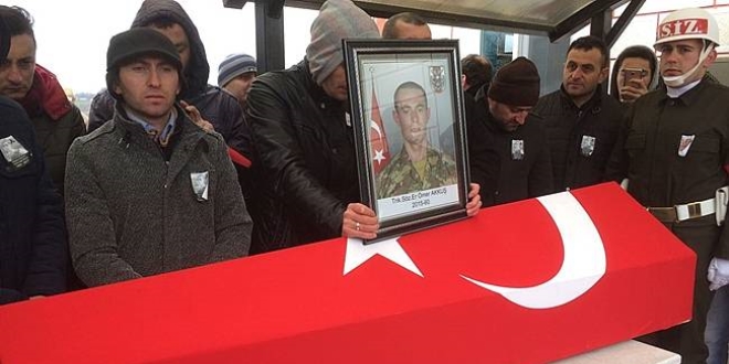 Şehit Tankçı Er Akkuş Sakarya'da toprağa verildi