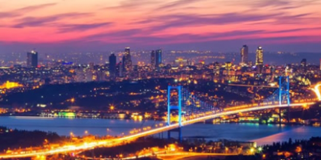 BAE, Türkiye'ye ilişkin seyahat uyarısını kaldırdı